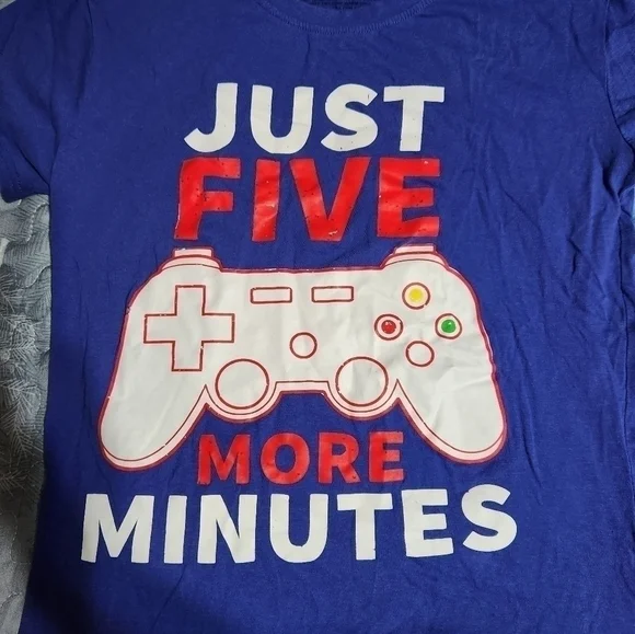 Boys game tshirt - Picture 2 of 6